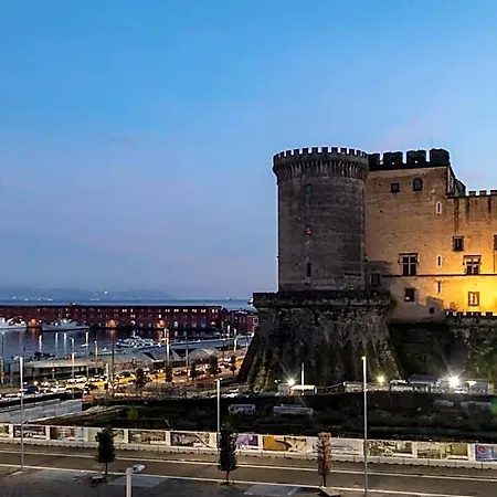 Main - Municipio 4* Naples