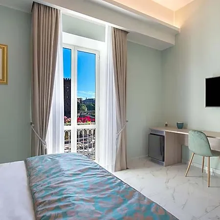 Main - Municipio 4* Naples
