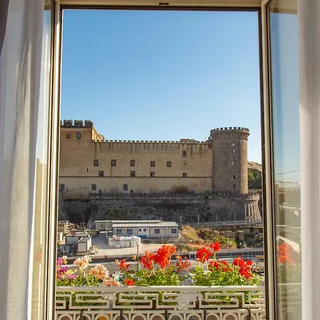 Main - Municipio 4* Naples