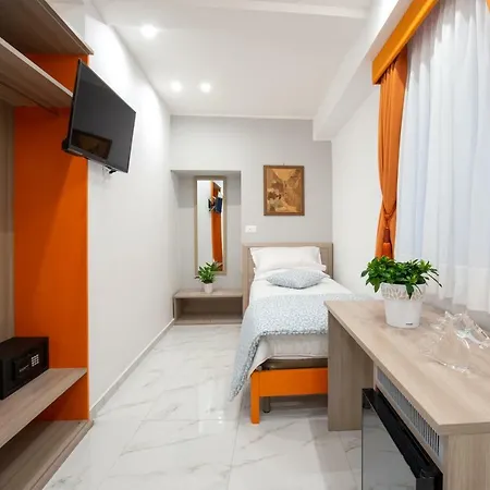 Bed & Breakfast Main - Municipio Naples