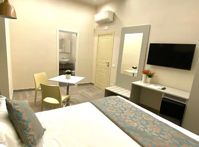 Main - Municipio Неаполь