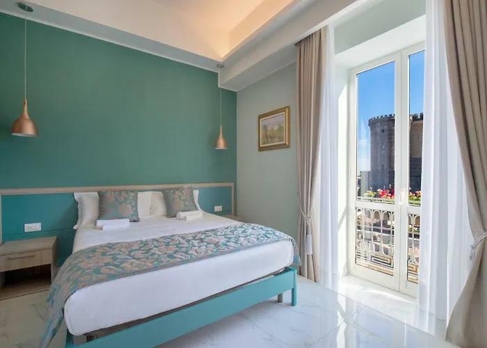 Main - Municipio Неаполь